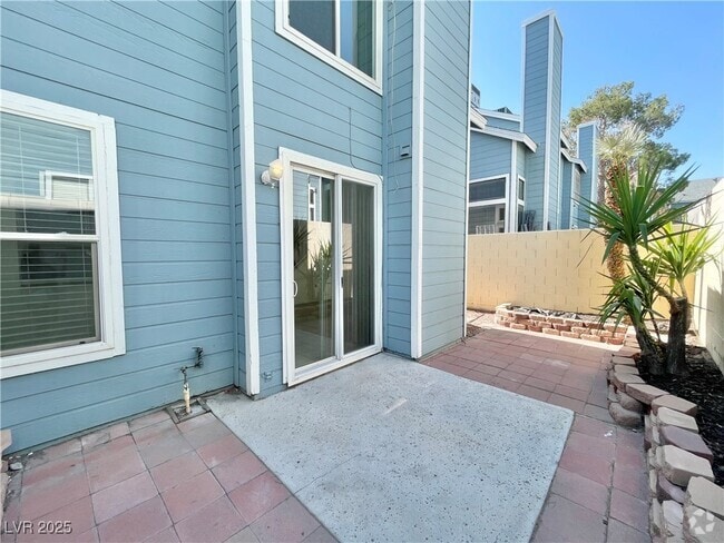 Building Photo - 3241 Symphony Dr Rental