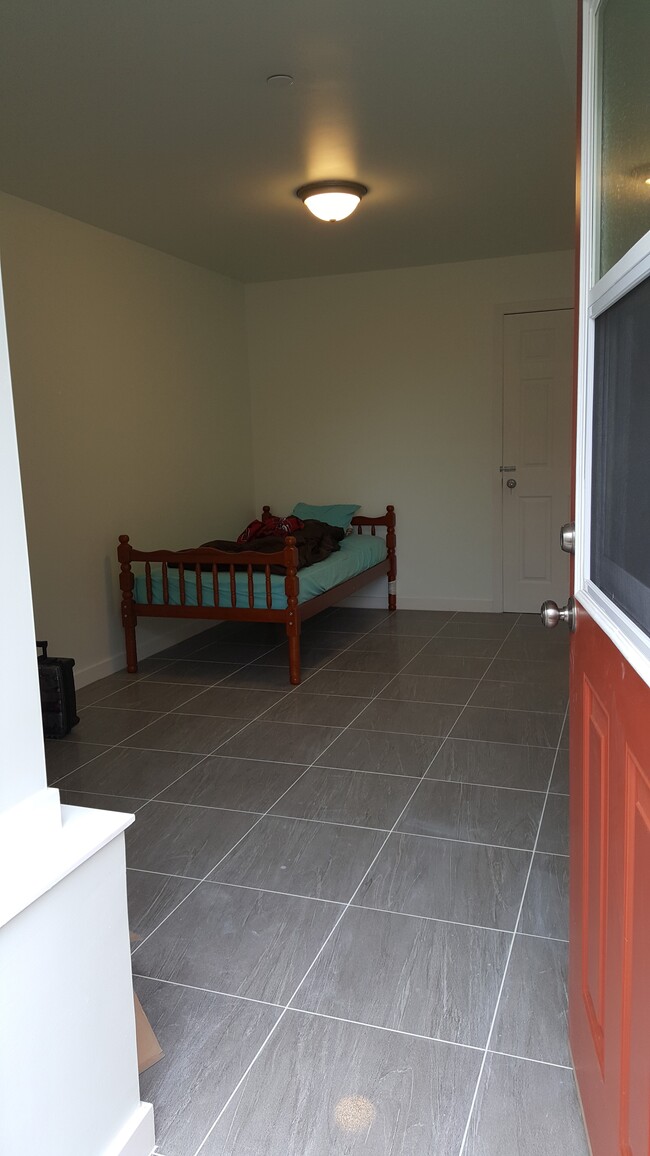 Photo - 614 Grand Ave Unit B