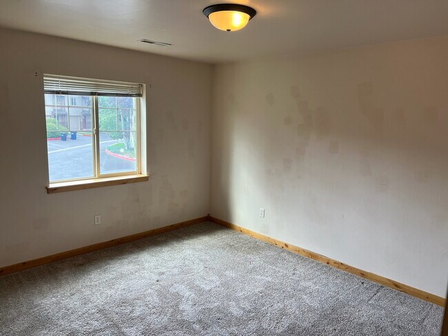 Photo - 3080 Catkin Lane