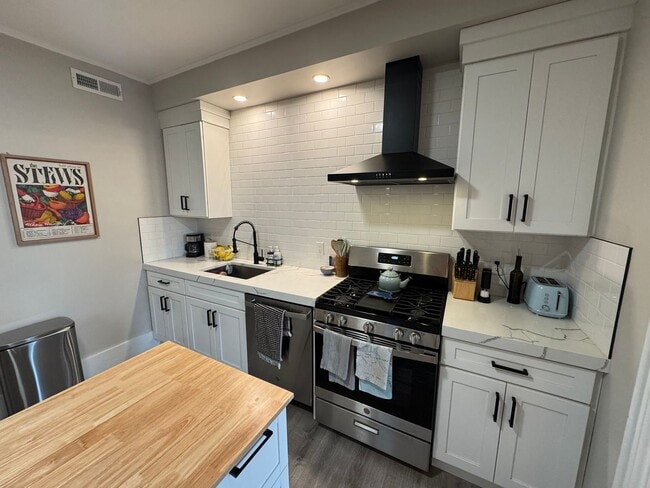 Photo - Updated 1 Bedroom in Downtown Amesbury - Available September 1st Unit 18-2
