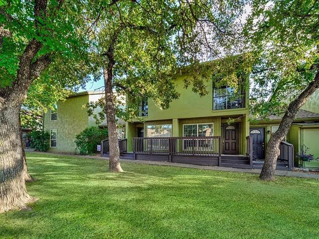 Building Photo - 1901 Kingswood Ct