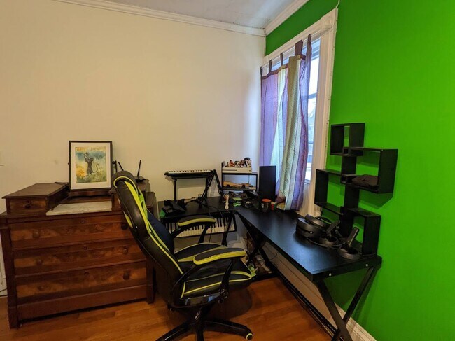 Photo - 18 Townsend St Apartments Unit Bedroom in 2Bed appart