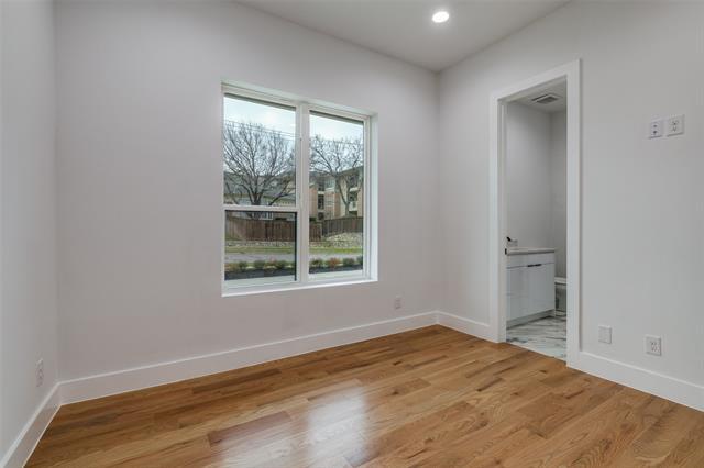 Photo - 2714 N Carroll Ave