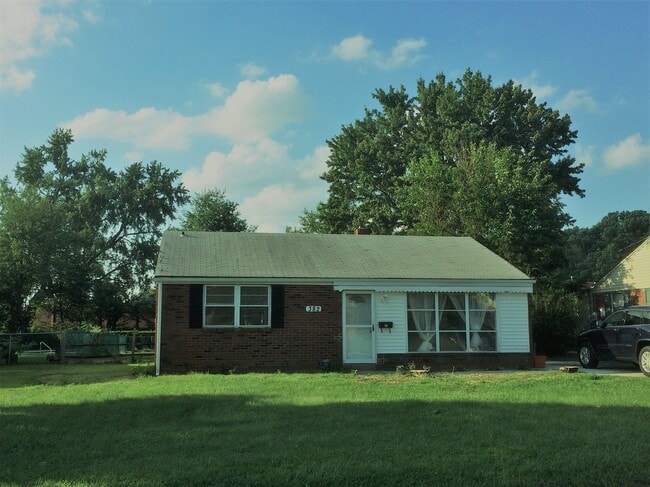 Photo - 382 Kingwood Rd House