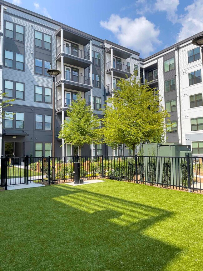 Spectator - Spectator Apartments