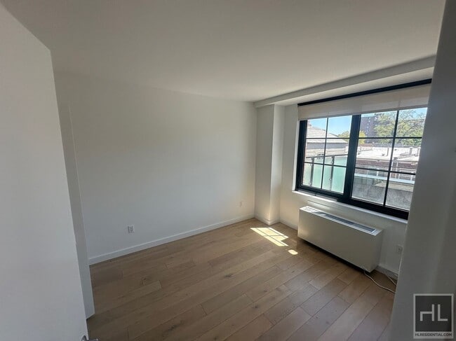 Photo - NORTHERN BOULEVARD Unidad 5D