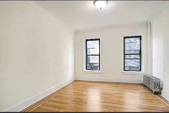 Photo - 1606 1st Ave