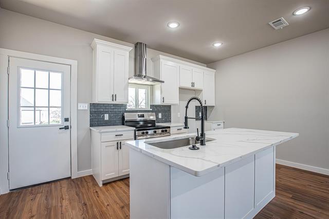 Photo - 124 Brookview Dr