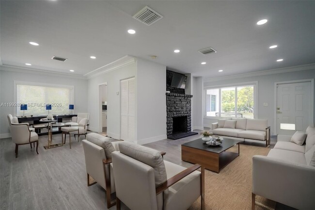 Photo - 8390 SW 64th St