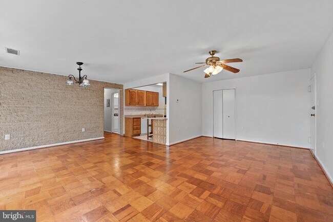 4420 Briarwood Ct N Unit 25