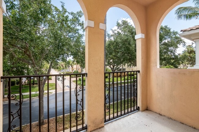 Photo - Townhouse in Village Walk of Bonita Springs