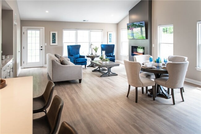 Photo - 600 Championship Dr