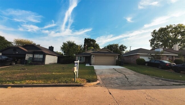 1404 Woodfern Dr