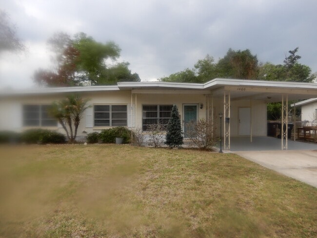 Photo - 1400 Corbett Ln