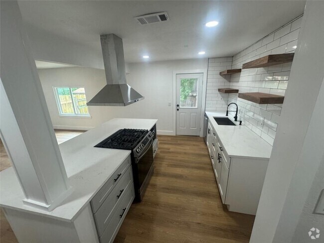 Building Photo - 9412 Quail Meadow Dr Unit A Rental