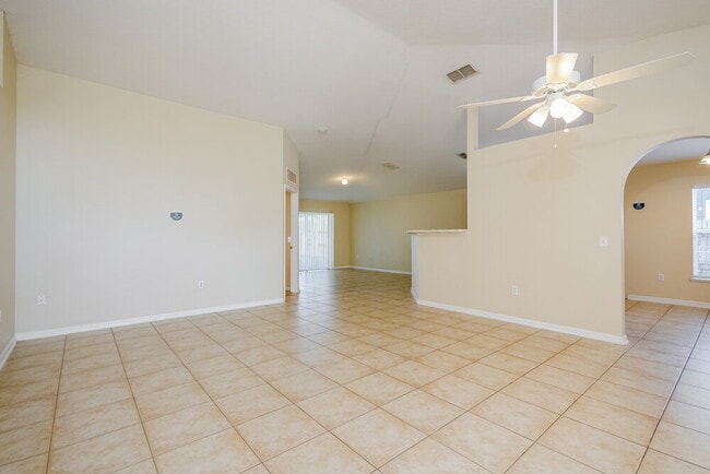 Photo - 5201 Silver Thistle Ln