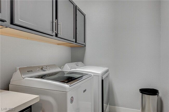 Photo - 3943 Reyes Ave