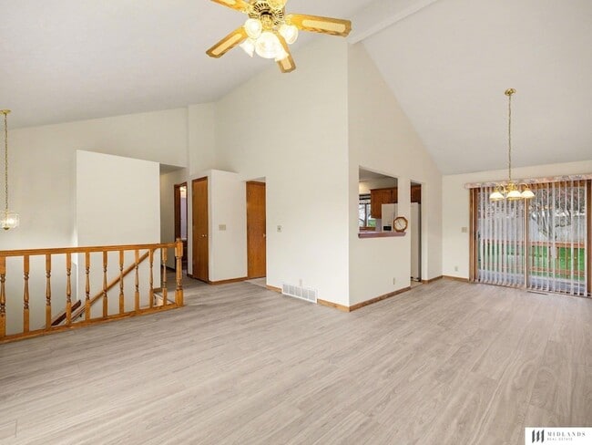 Photo - 5763 N 130th St