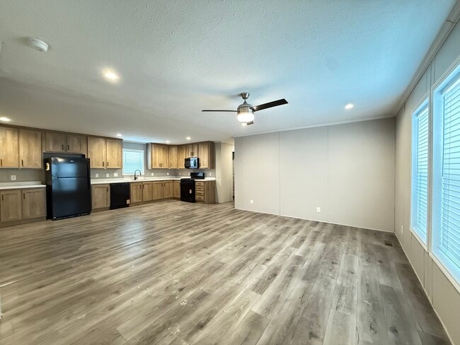 Photo - 29647 Erie Ct