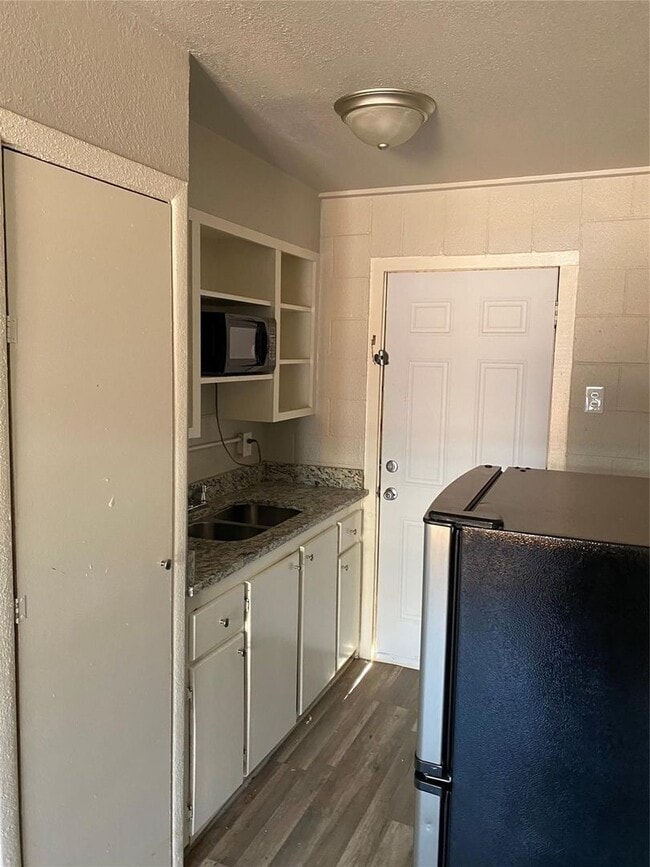 Photo - 526 E N 7th St