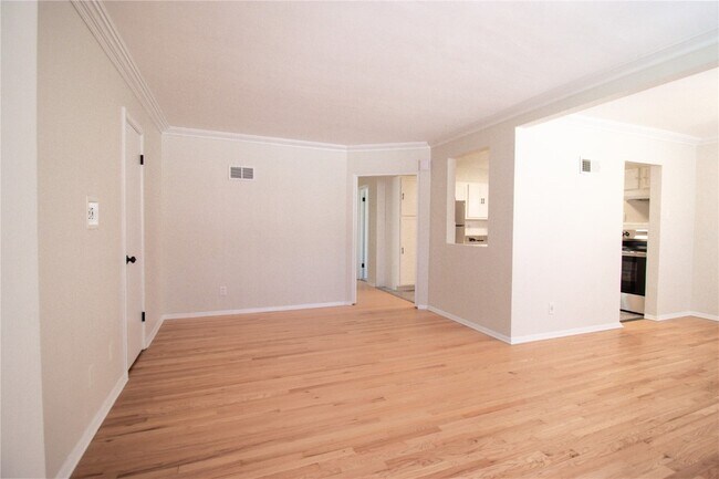 Photo - 7240 Balson Ave Unidad 1F