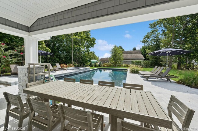 935 Corey Creek Ln