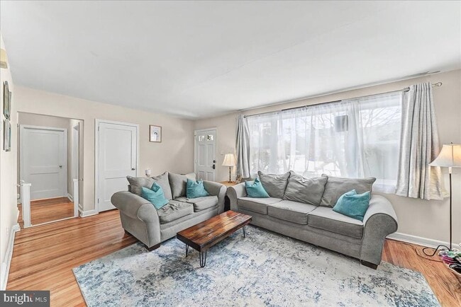 Photo - 4 S Chester Ave