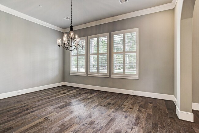 Photo - 325 Bunker Hill Rd