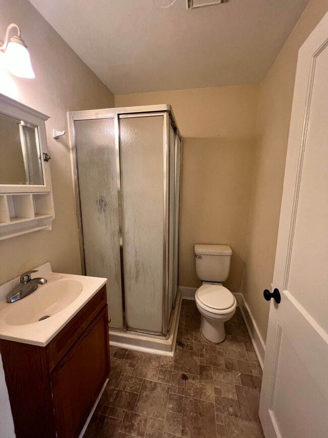 Photo - 223 W 5th Ave