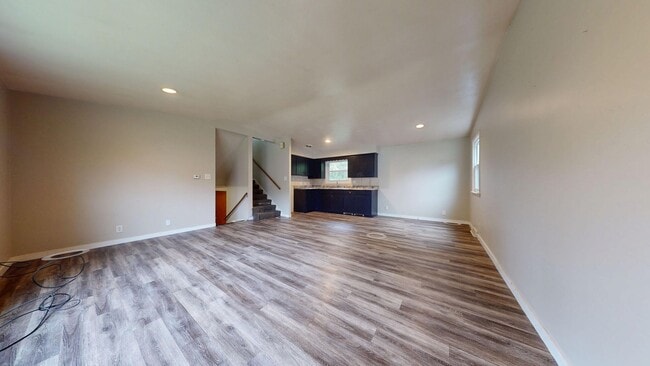 Photo - Nice 3 Bedroom Bi-Level with Garage!