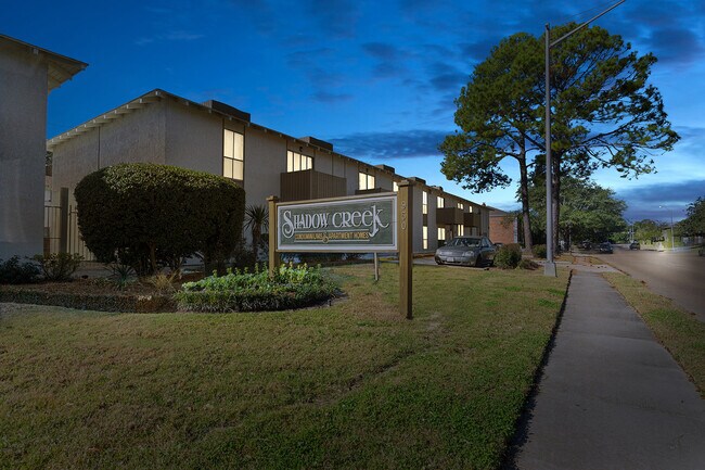 Shadow Creek - Shadow Creek Apartments