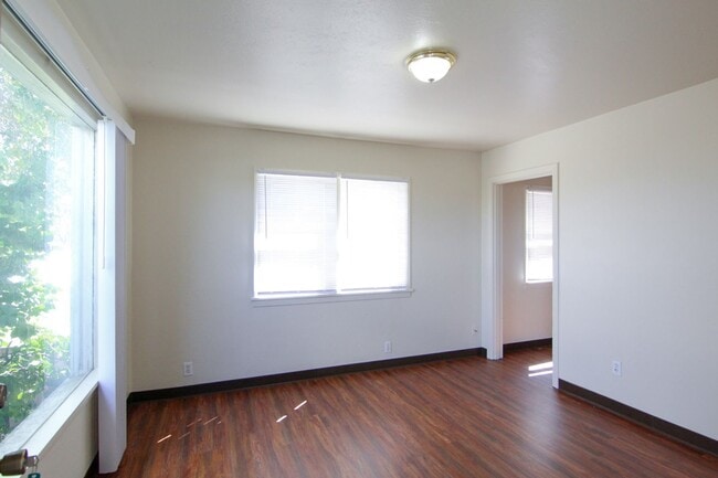 Photo - Conveniently Located Duplex Unit with Laundry Room