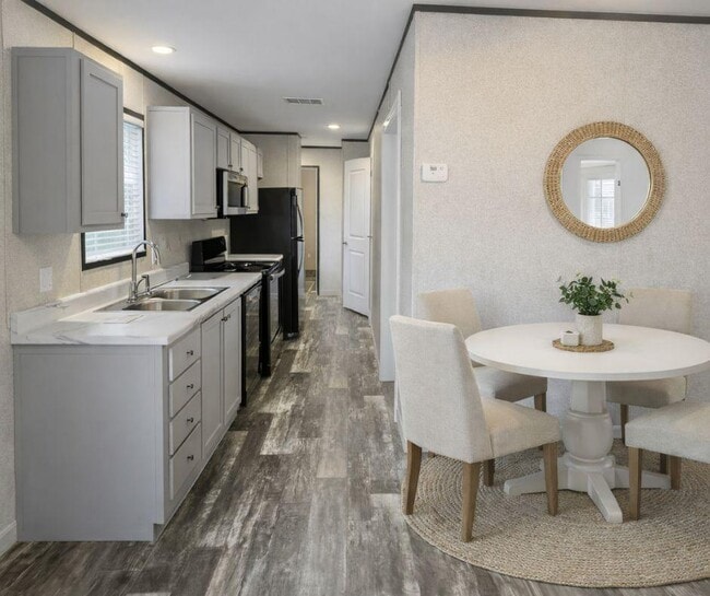 Photo - 126 Southland Ct