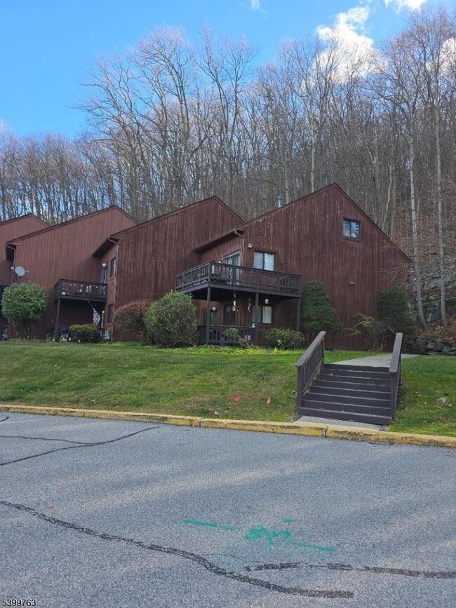 Building Photo - 3 Steamboat Dr