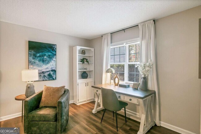 Photo - 4523 Coopers Creek Cir SE