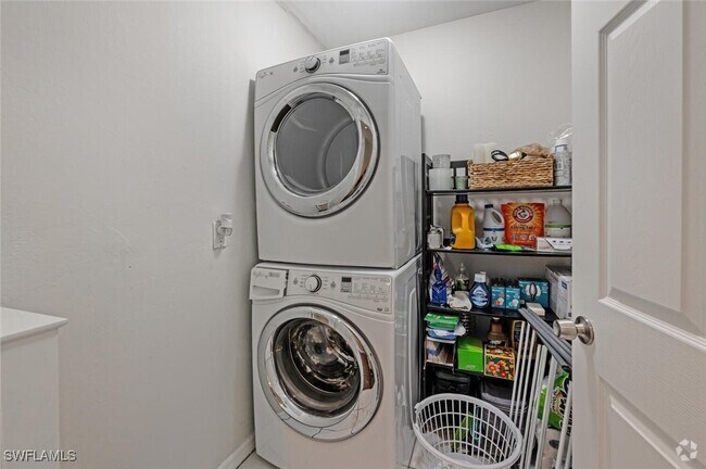 Building Photo - 641 St Andrews Blvd Unit 108-1 Rental