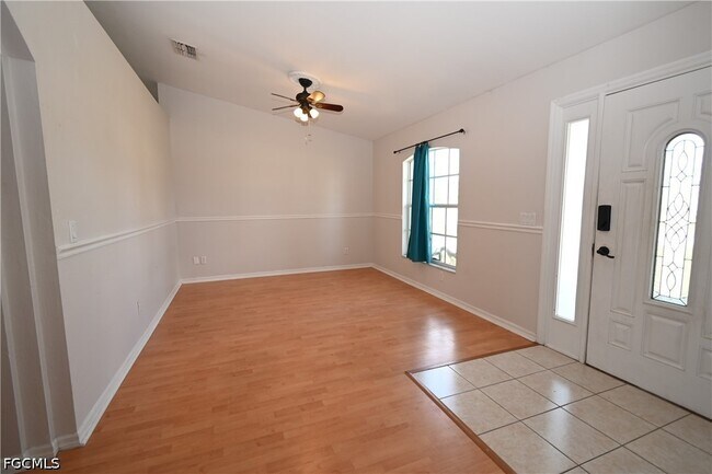 Photo - 136 SE 19th Ln