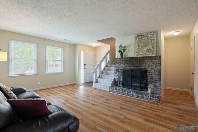 Photo - 1712 Ward Ave NE