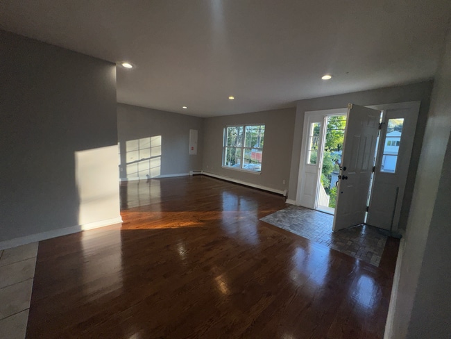 Photo - 83 Whittier Dr