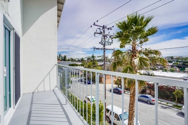 Photo - 343 Warren Ln (B)