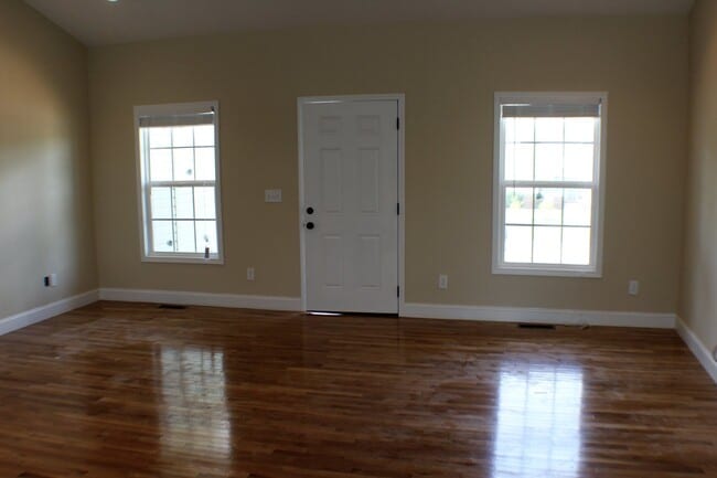 Photo - Contemporary 3BD 2 BA Home