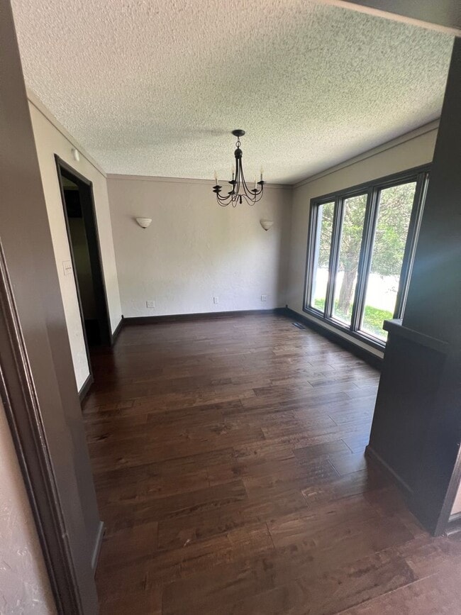 Photo - 4 bedroom/2 bath house