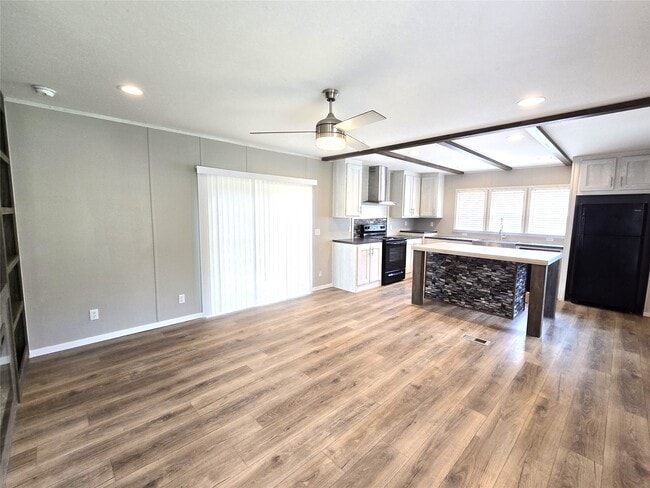215 Buffalo Way Dr