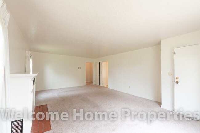 36 NE Ash Ave Unit 36 Ash A