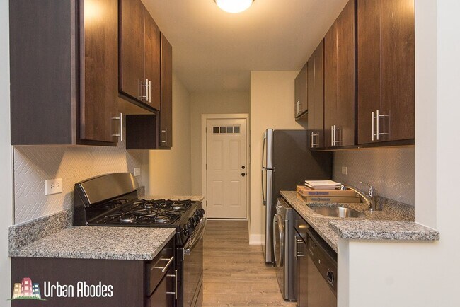 Photo - 711 W Brompton Ave Unidad A03C