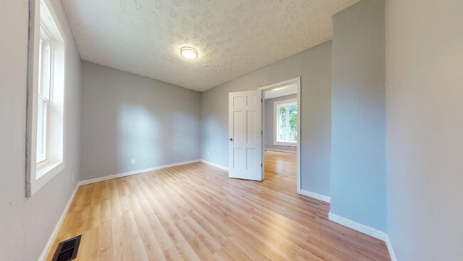 Photo - 131 Sturges Ave Unit 131