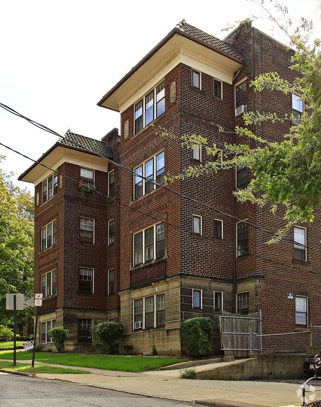 2814 Hampshire Rd