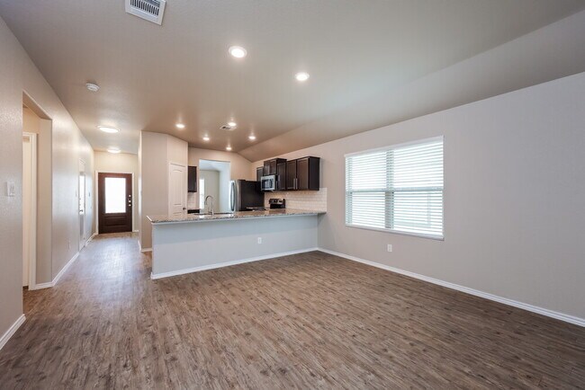 Photo - 10231 Barbeque Bay