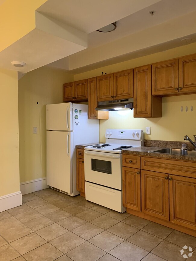 Building Photo - 51 Park Dr Unit G-1 Rental