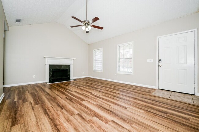 Photo - 245 Long Creek Dr